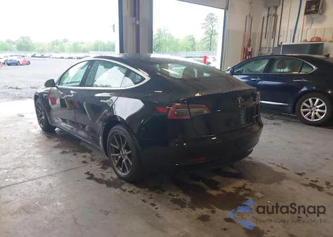 2018 Tesla Model 3 Long Range/Performance from USA, damaged, VIN 5YJ3E1EBXJF127632